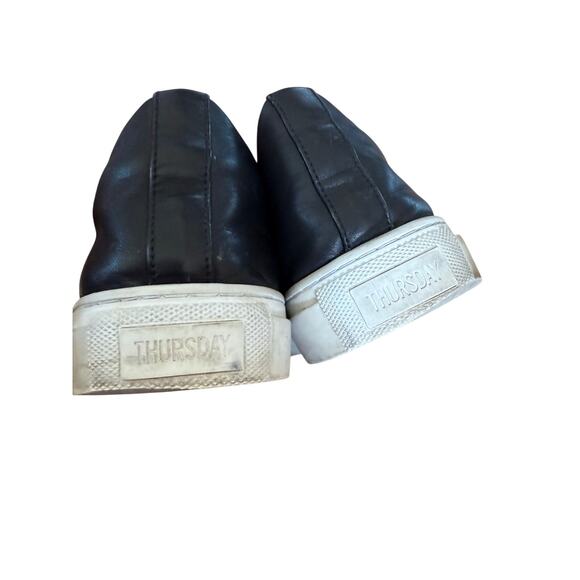 Thursday Boot Company Men’s court low top sneaker in black leather‎ main image 4